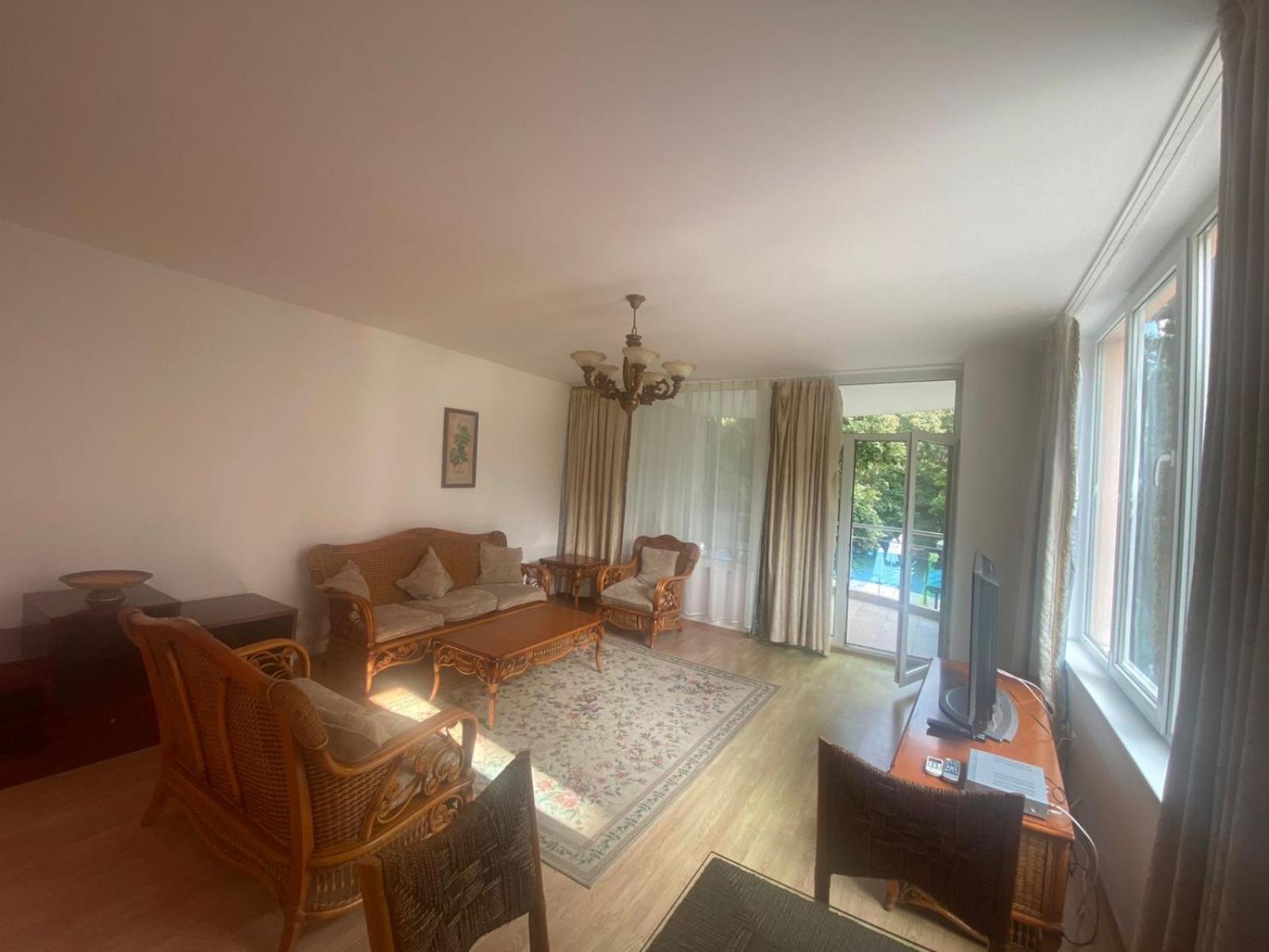 Oasis Suites Apartments And Studios رافدا المظهر الخارجي الصورة